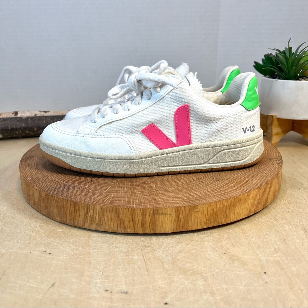 Veja V-12 B-Mesh Sneakers in White/Pink/Green Accents Girls Youth Size 4 (EU 35)